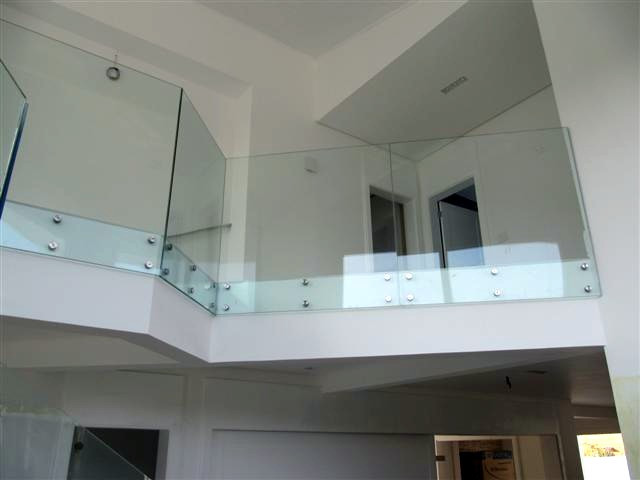 Guarda Corpo em Inox Bottom Glass - 